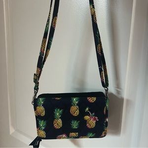 Vera Bradley crossbody purse/wallet